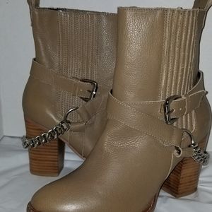 Women's leather boots sz.7.5